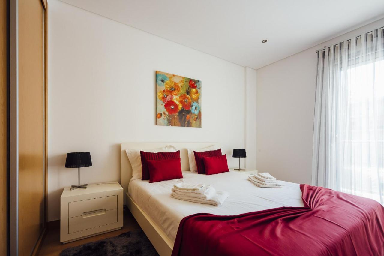 Clerigo - By Sch Apartment เซามาร์ทินโญโดปอร์โต ภายนอก รูปภาพ